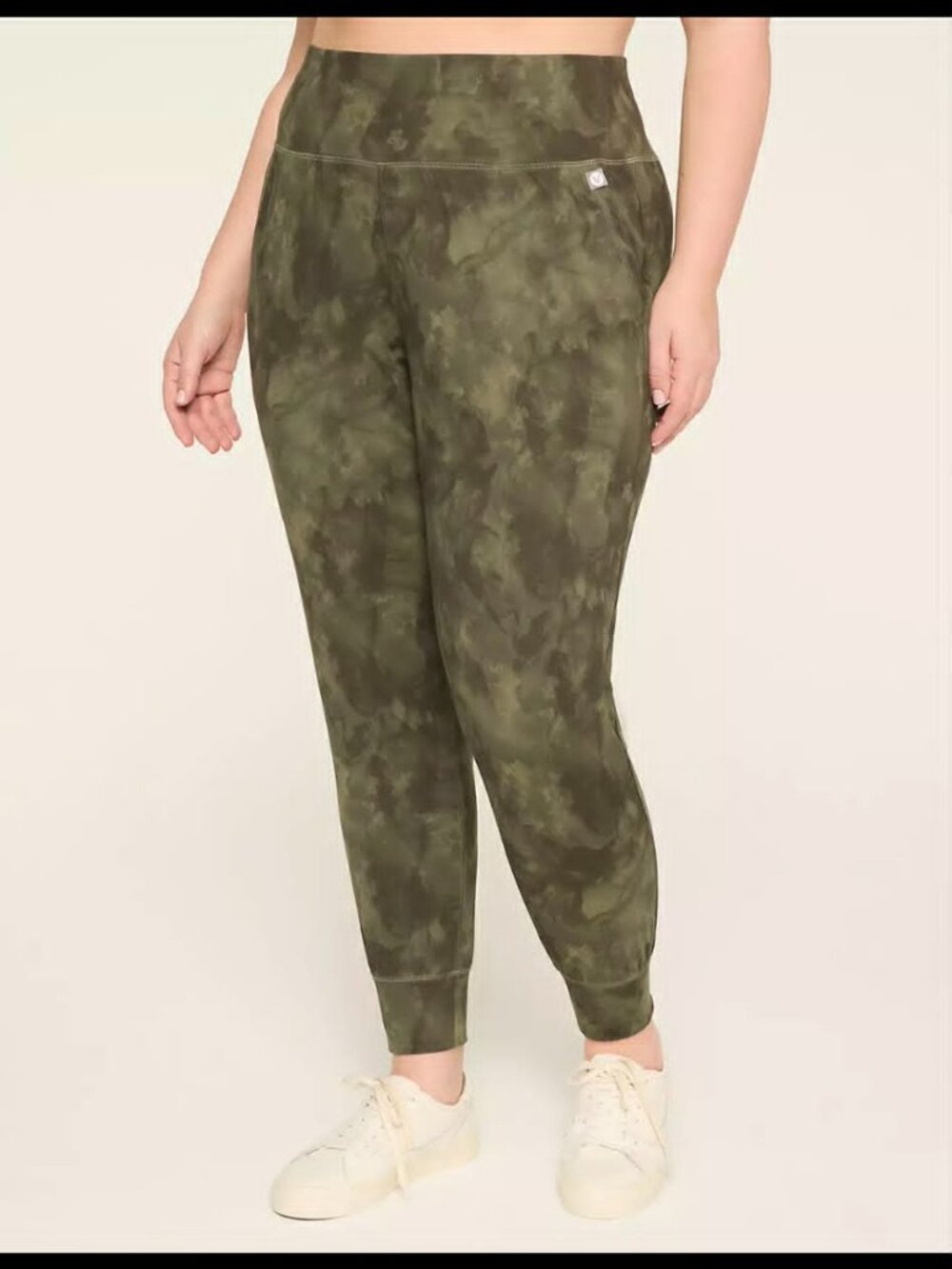 OLIVE GREEN SOFT JOGGERS SIZE 26/28
